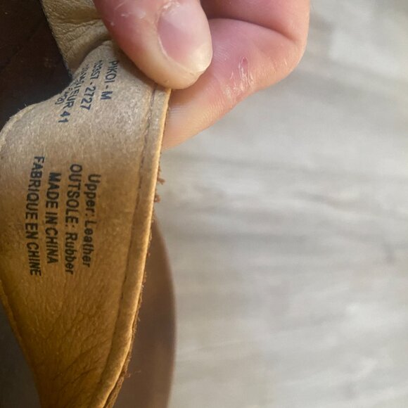 OluKai Pikoi Sz. 8 Men's Brown Leather Sandals Flip Flops - Picture 4 of 7